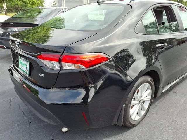 Used 2026 Toyota Corolla LE w/ LE Premium Package FWD image 5