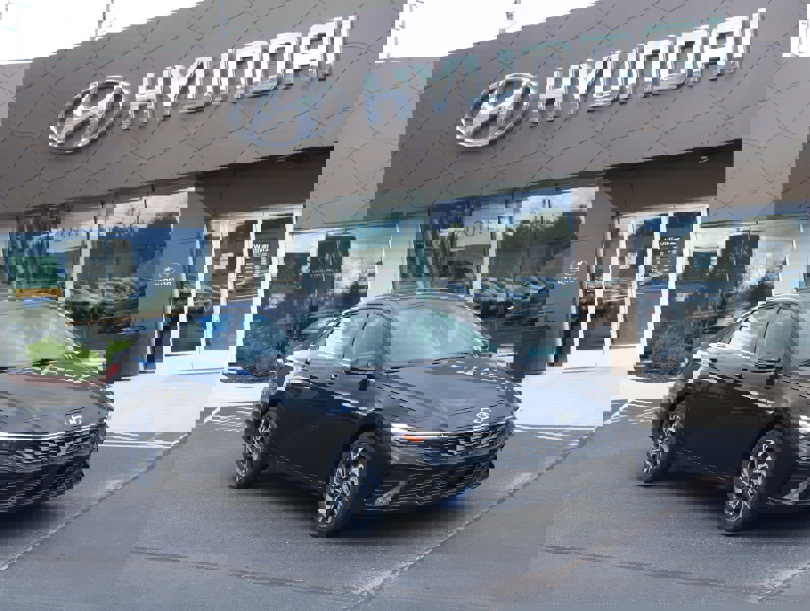 New 2025 Hyundai Elantra Limited