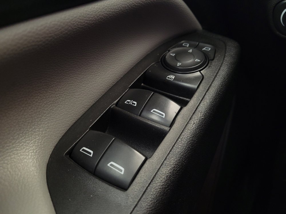 Used 2020 Chevrolet Equinox LS image 27