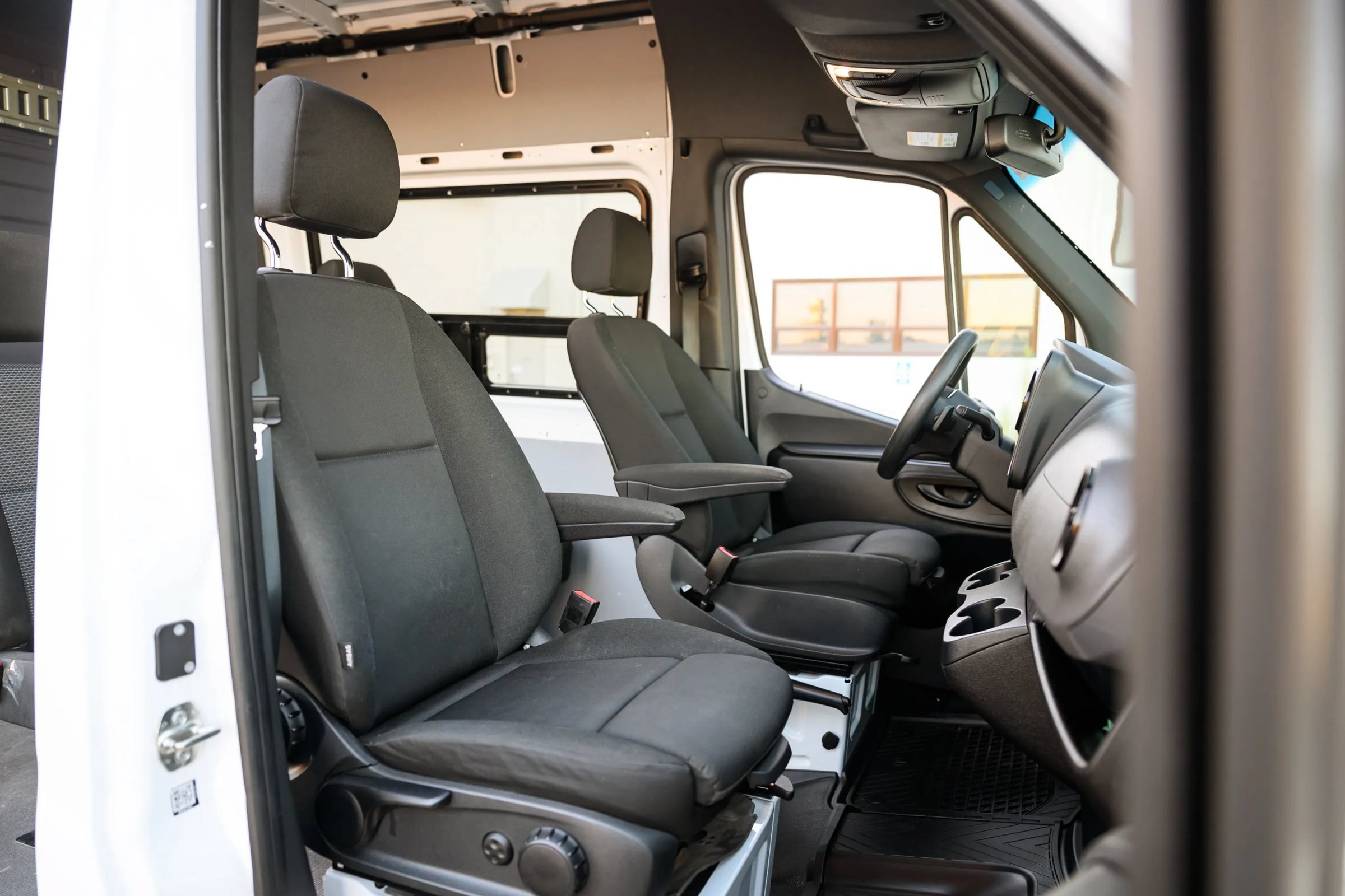 Used 2021 Mercedes-Benz Sprinter 3500 image 36