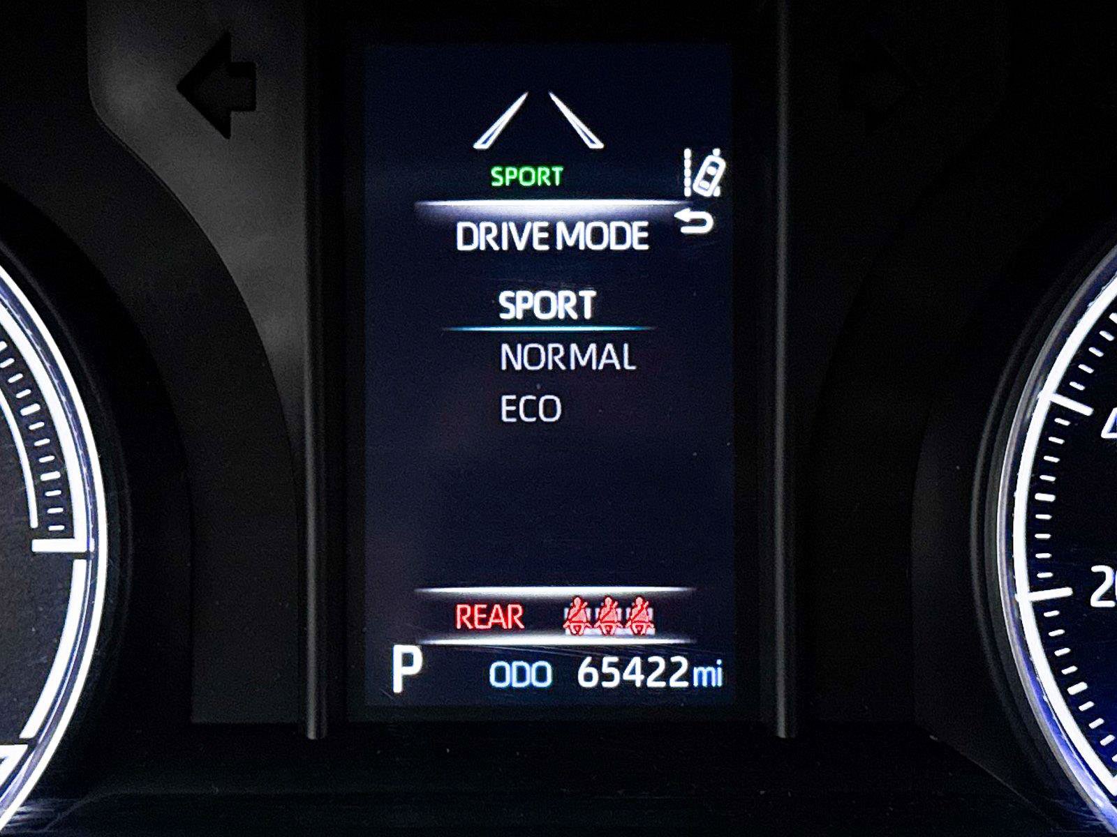 Used 2021 Toyota Venza LE w/ Carpet Mat Package (TMS) AWD/4WD image 9