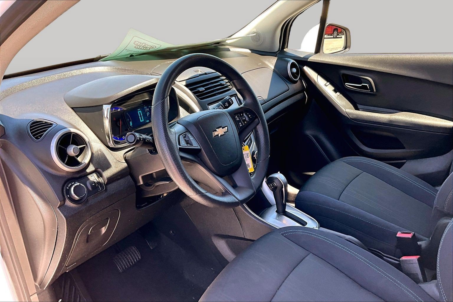 Used 2016 Chevrolet Trax LT AWD/4WD image 12