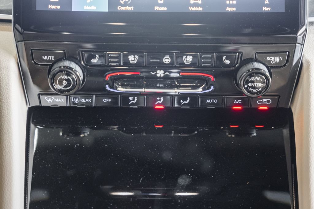 New 2025 Jeep Grand Cherokee L Limited w/ Luxury Tech Group II image 24