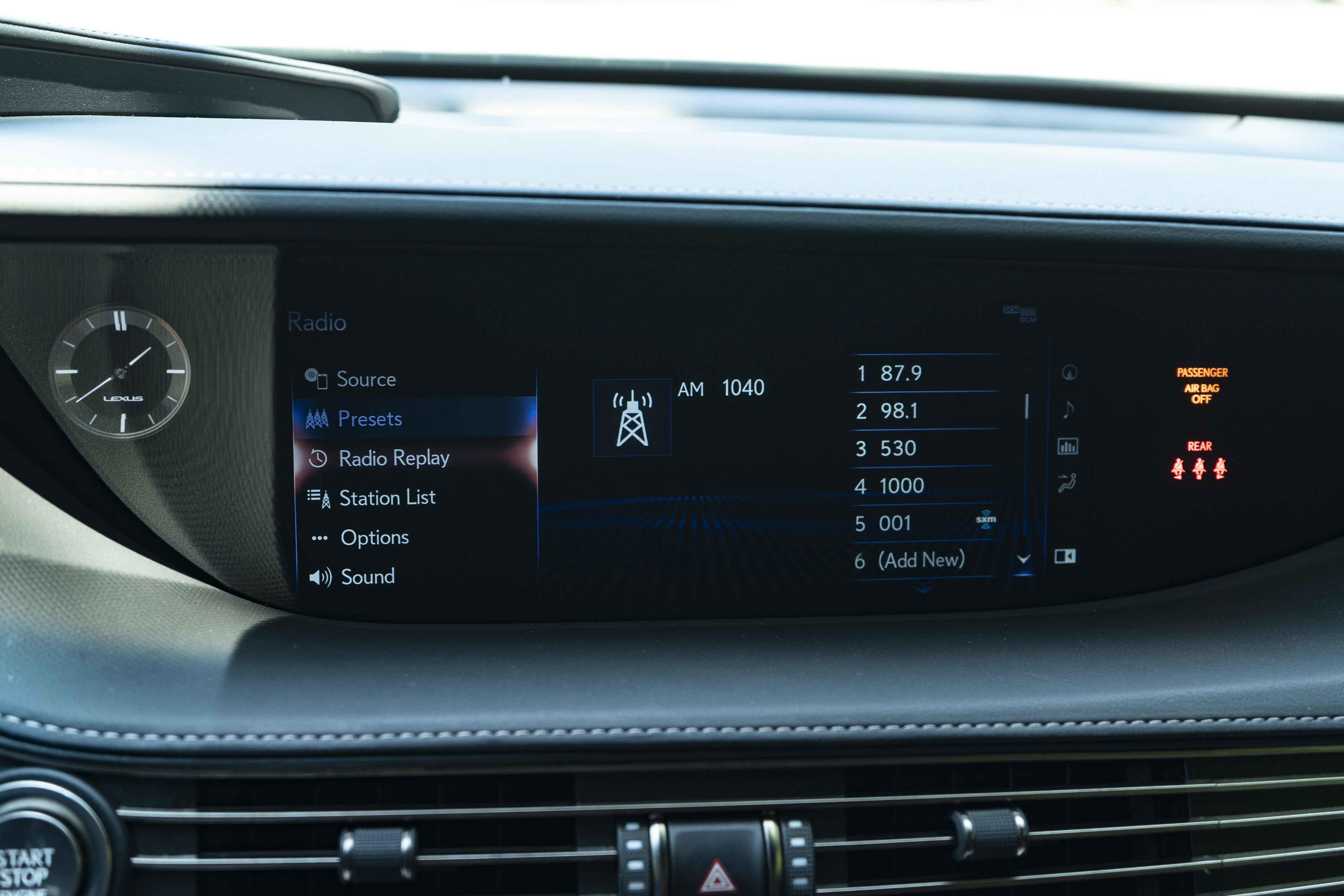 Used 2019 Lexus LS 500 F Sport w/ Accessory Package (Z2) AWD/4WD image 32