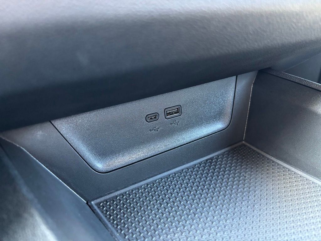 Used 2025 Chevrolet Equinox LT w/ Convenience Package II image 27