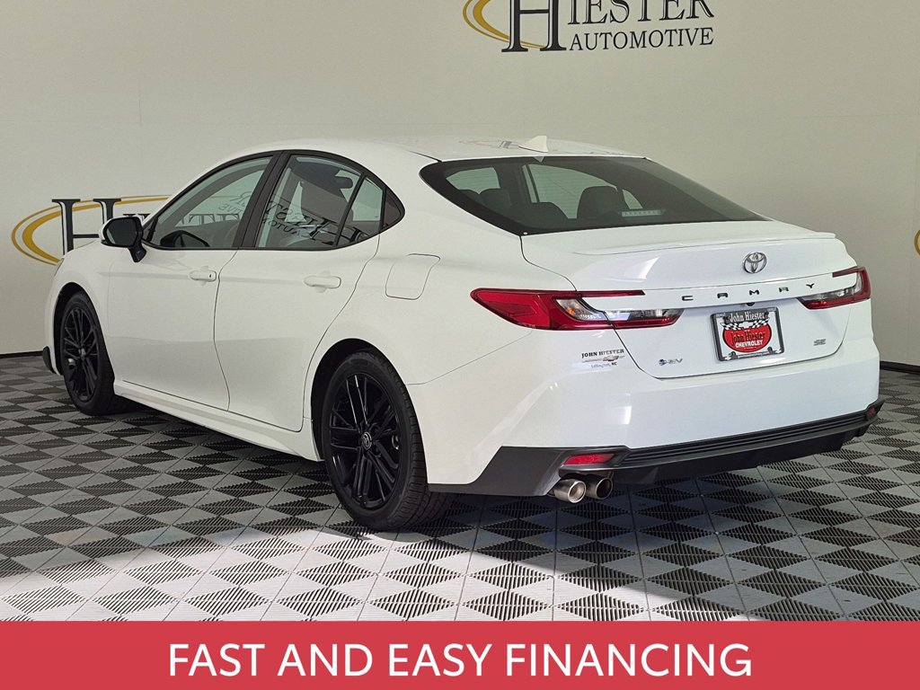 Used 2025 Toyota Camry SE FWD image 6