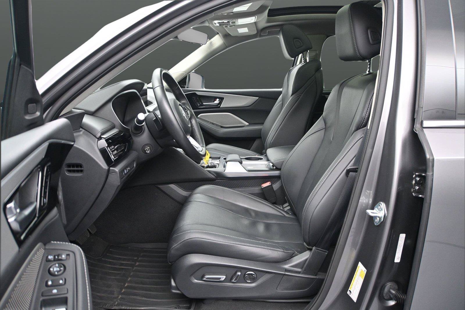 Certified 2023 Acura MDX w/ Technology Package AWD/4WD image 8