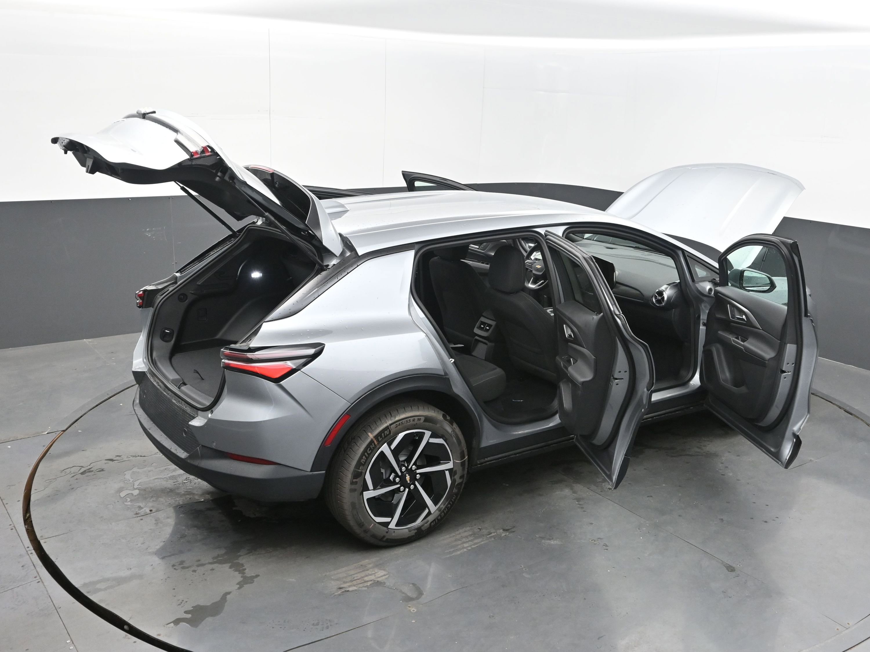 New 2026 Chevrolet Equinox EV LT image 46