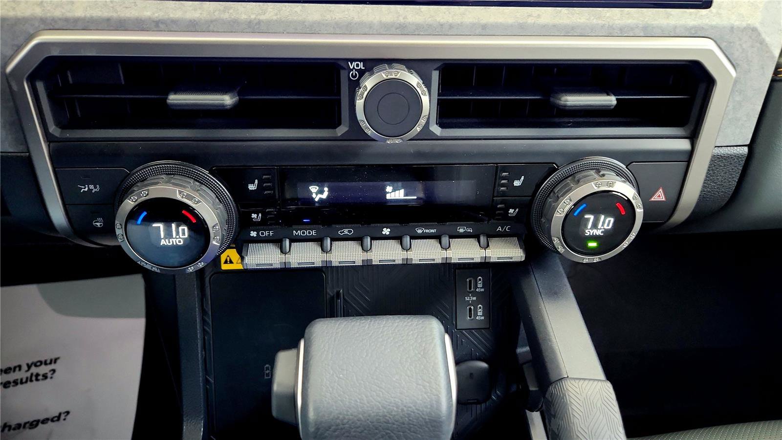 Used 2025 Toyota 4Runner Trailhunter image 30