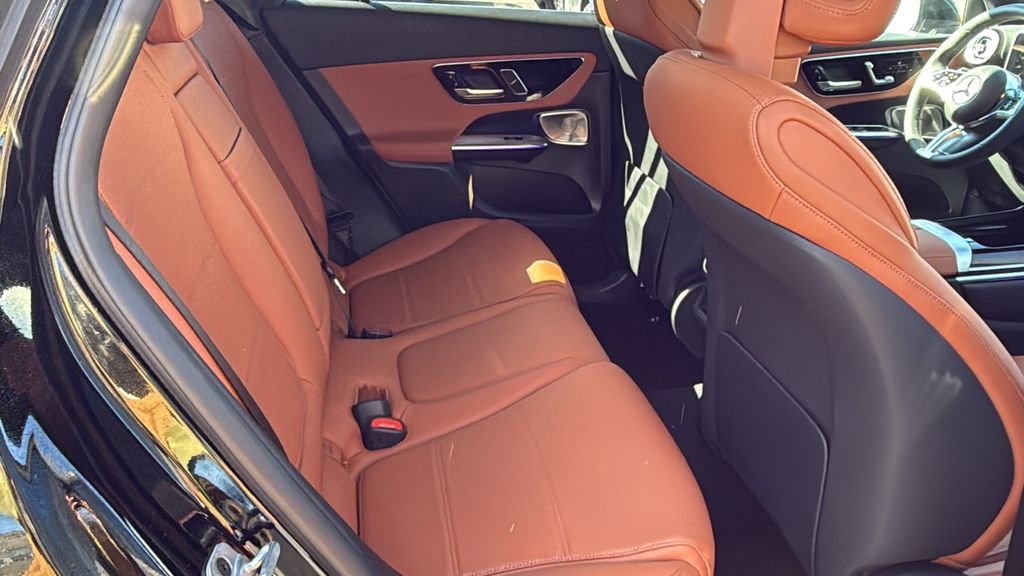 Certified 2025 Mercedes-Benz GLC 300 image 9