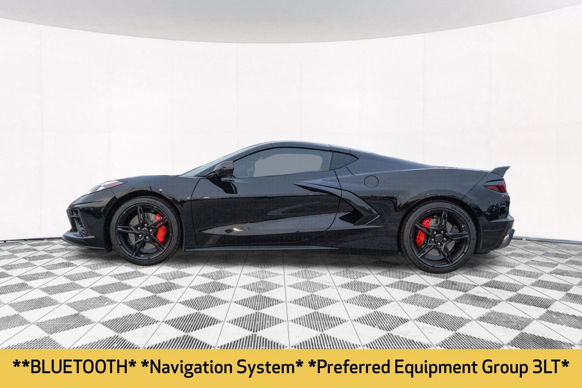Used 2020 Chevrolet Corvette Stingray Premium Cpe w/ 3LT Preferred Equipment Group image 13
