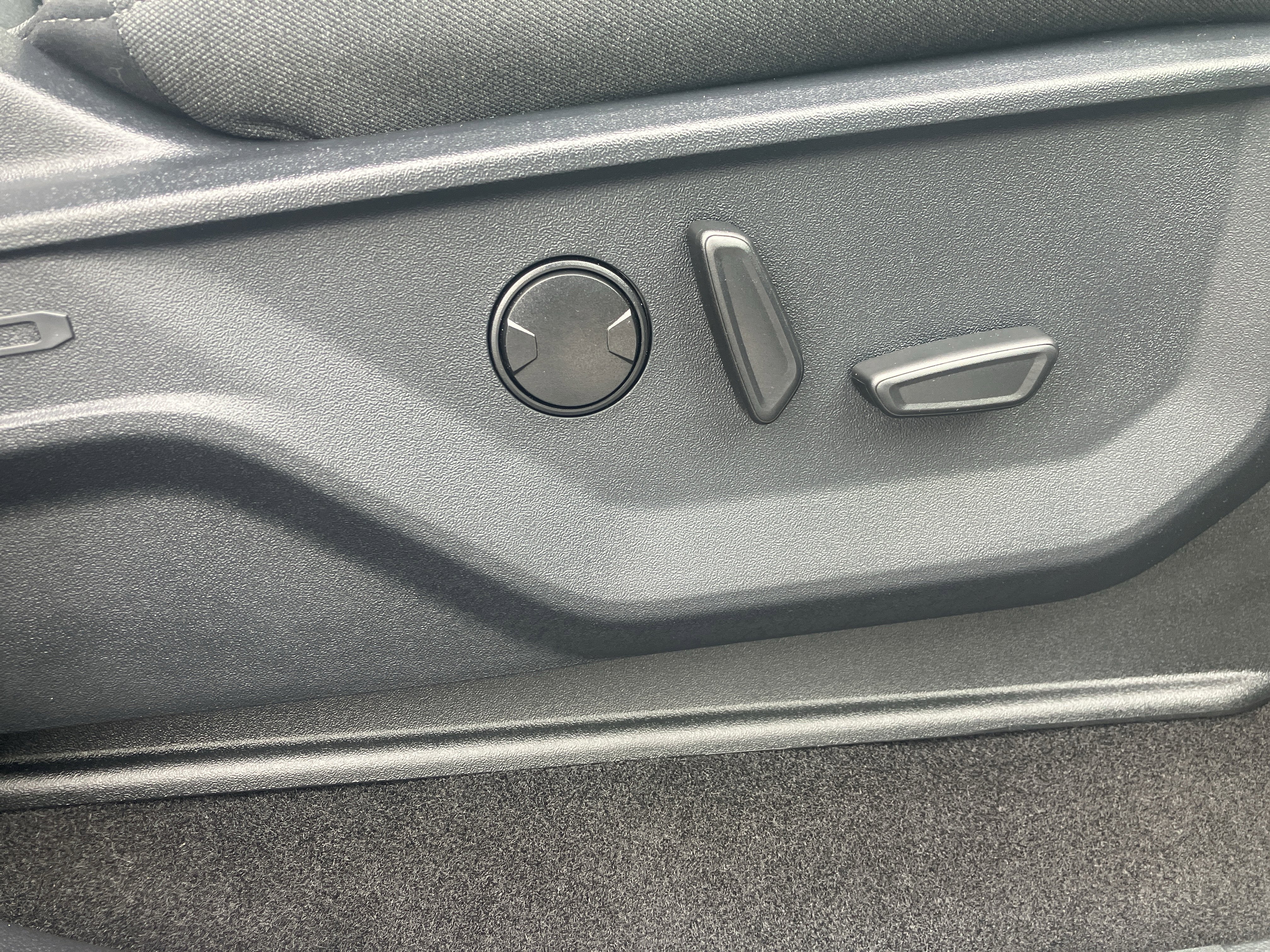 Used 2024 Ford F150 XLT w/ Equipment Group 302A MID image 11