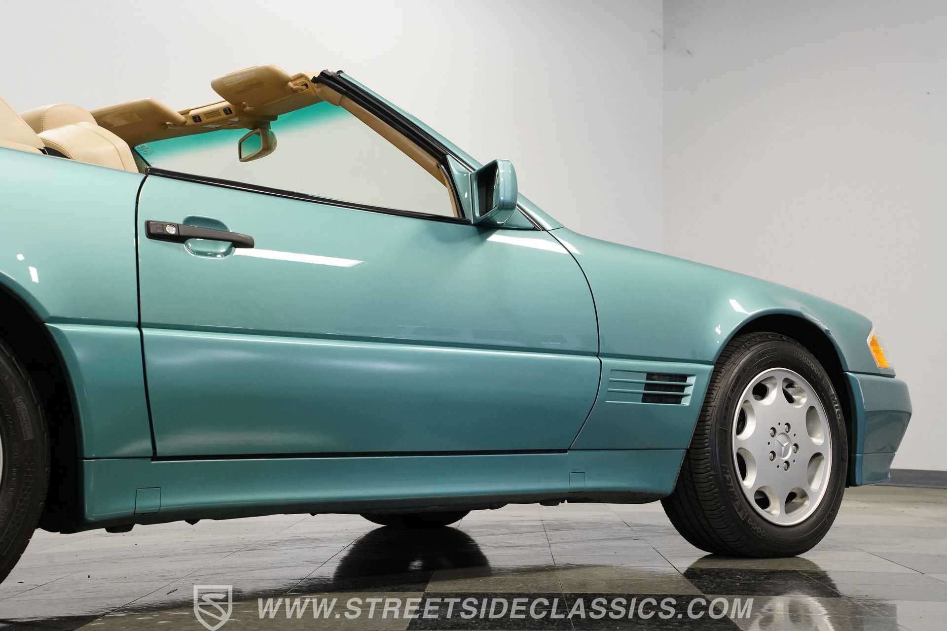 Used 1995 Mercedes-Benz SL 320 image 29