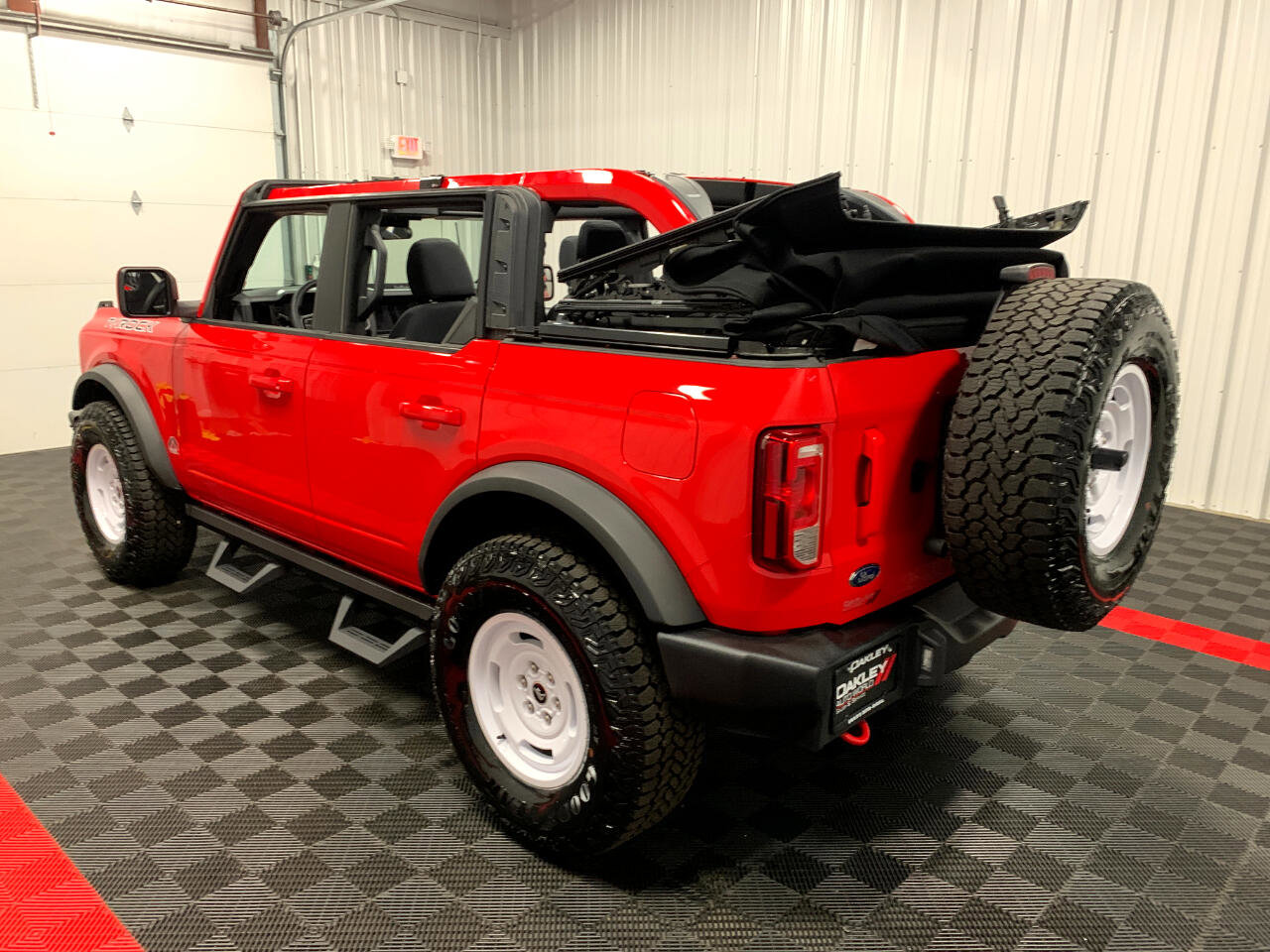 Used 2022 Ford Bronco 4-Door image 2