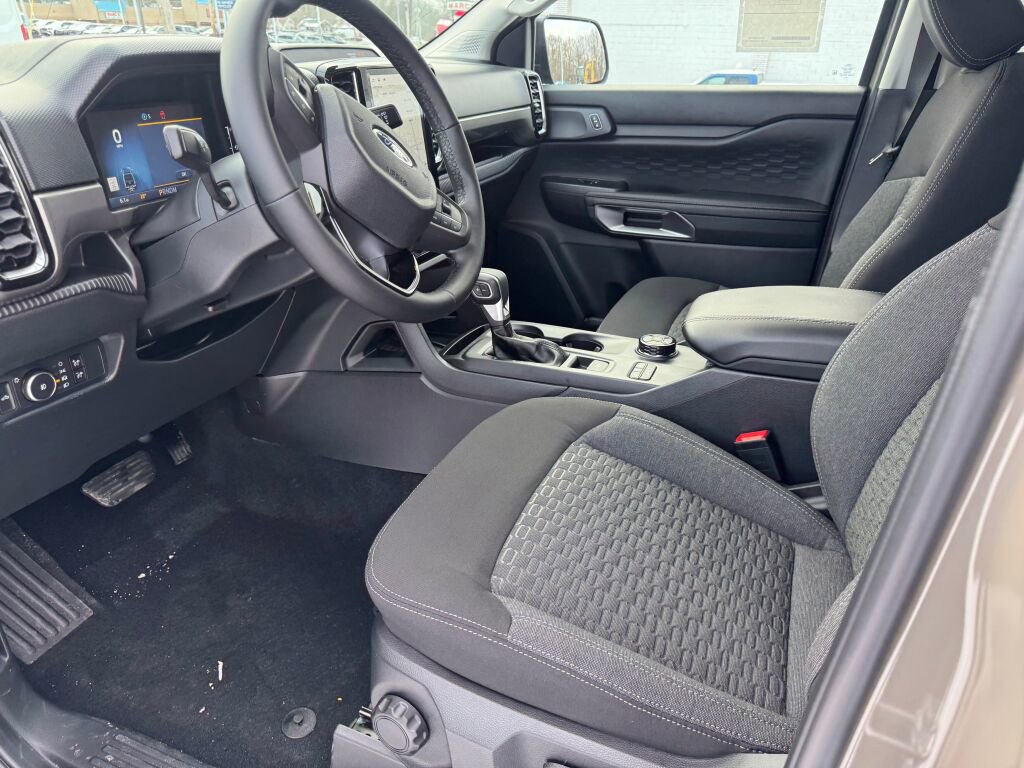New 2025 Ford Ranger XLT w/ FX4 Off-Road Package image 9