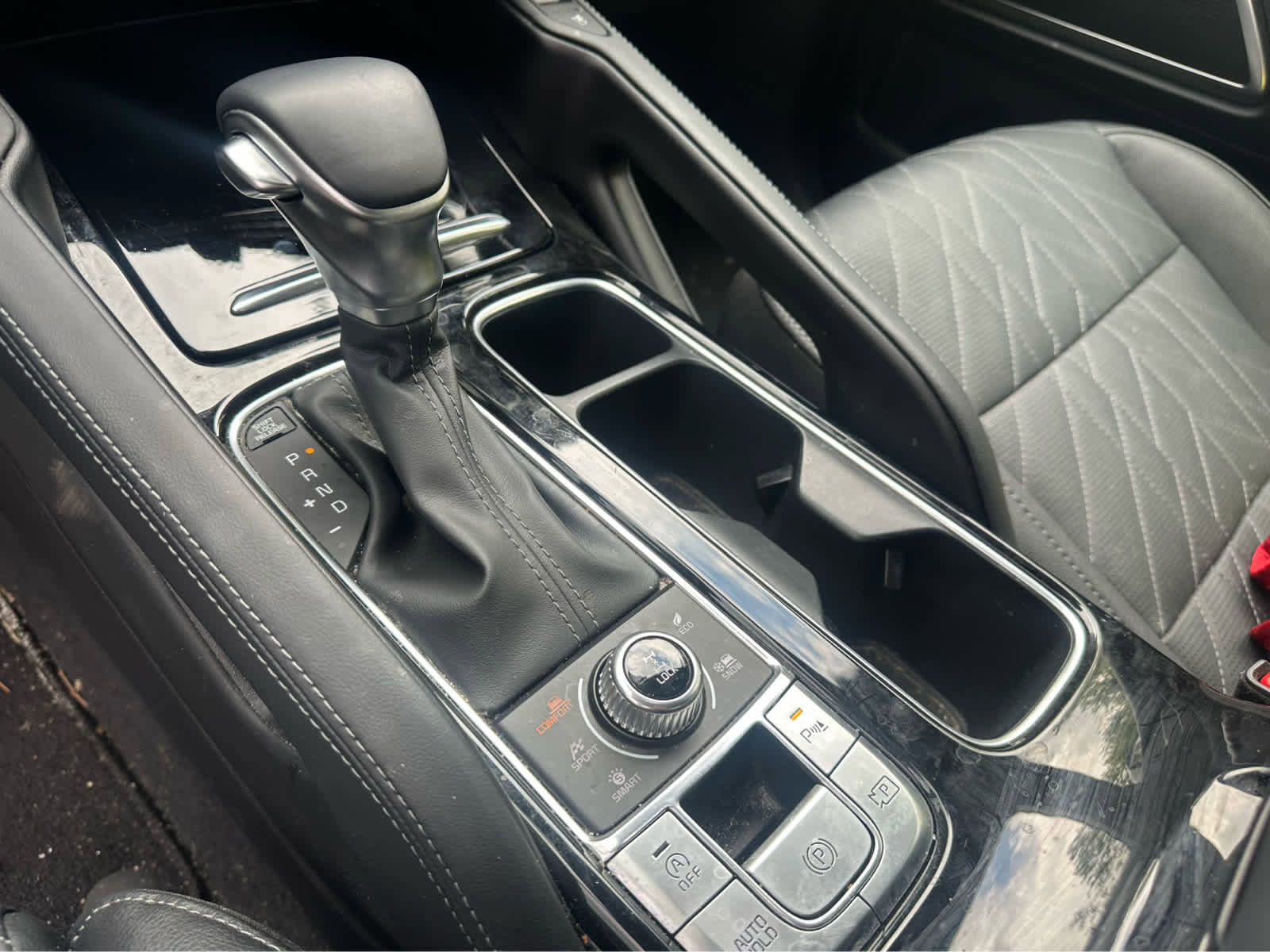 Used 2024 Kia Telluride SX X-Pro AWD/4WD image 15