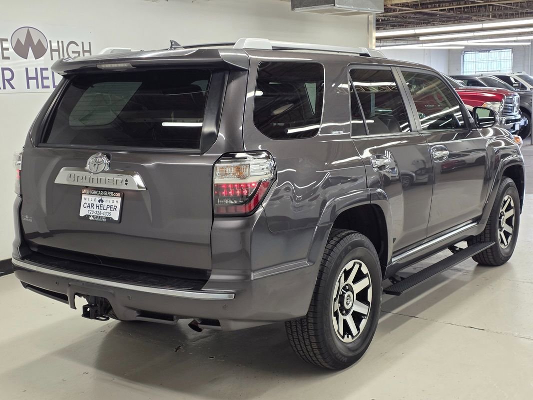 Used 2015 Toyota 4Runner Limited AWD/4WD image 3