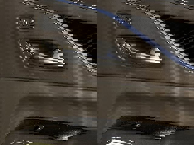 Used 2024 Cadillac Escalade ESV V image 26