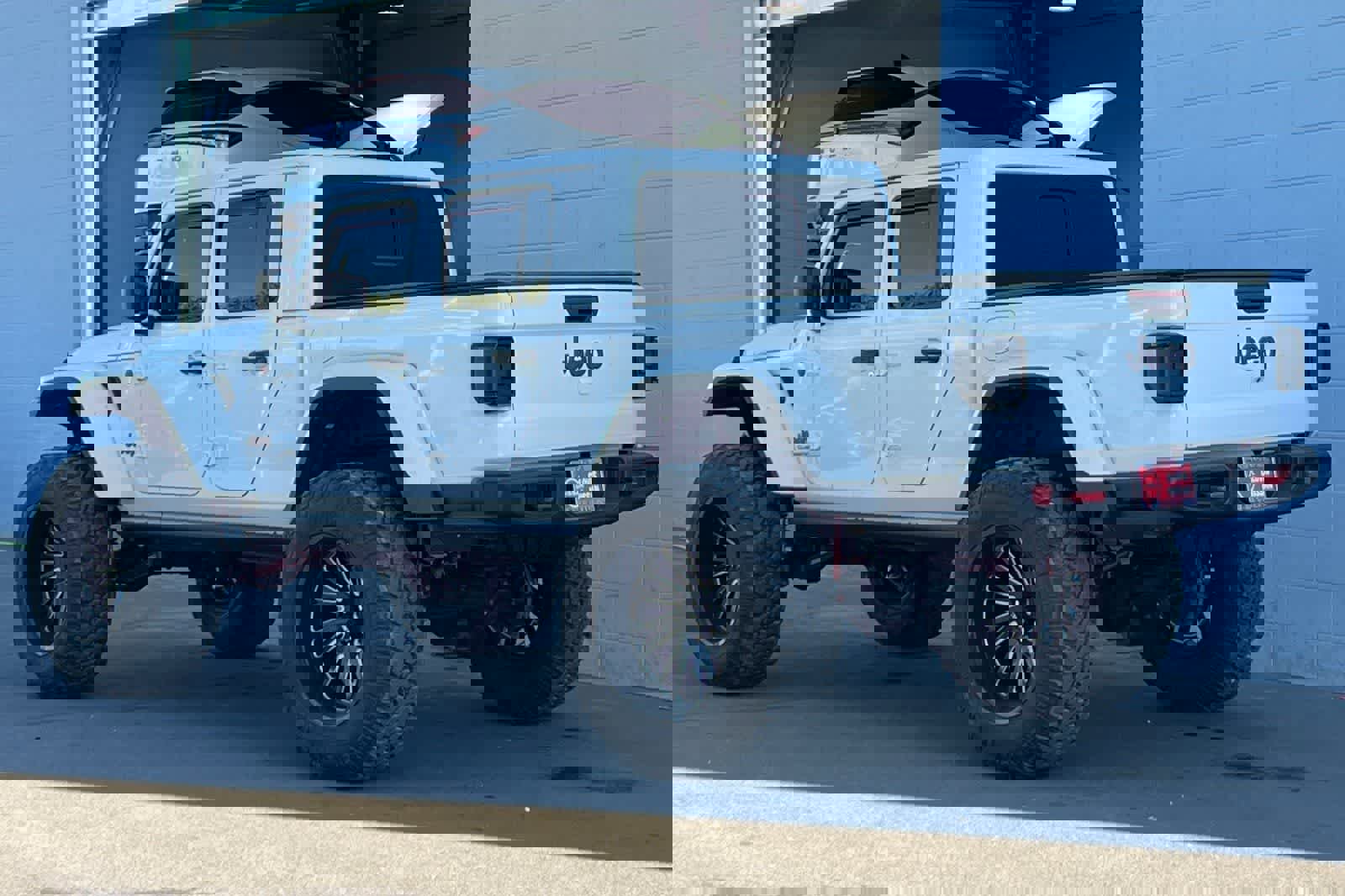 Used 2020 Jeep Gladiator Rubicon image 7