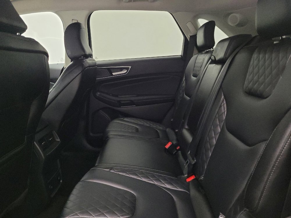 Used 2024 Ford Edge Titanium AWD/4WD image 18