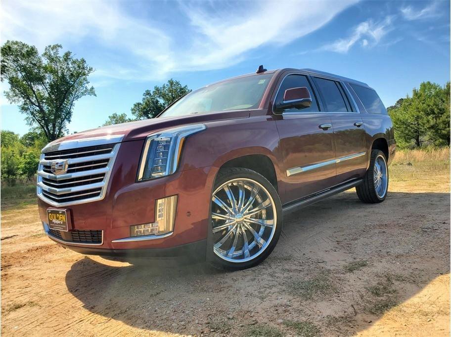 Used 2018 Cadillac Escalade ESV Platinum AWD/4WD image 2