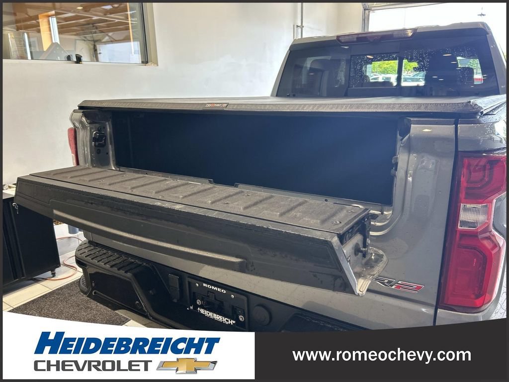 Used 2024 Chevrolet Silverado 1500 ZR2 w/ Technology Package AWD/4WD image 15