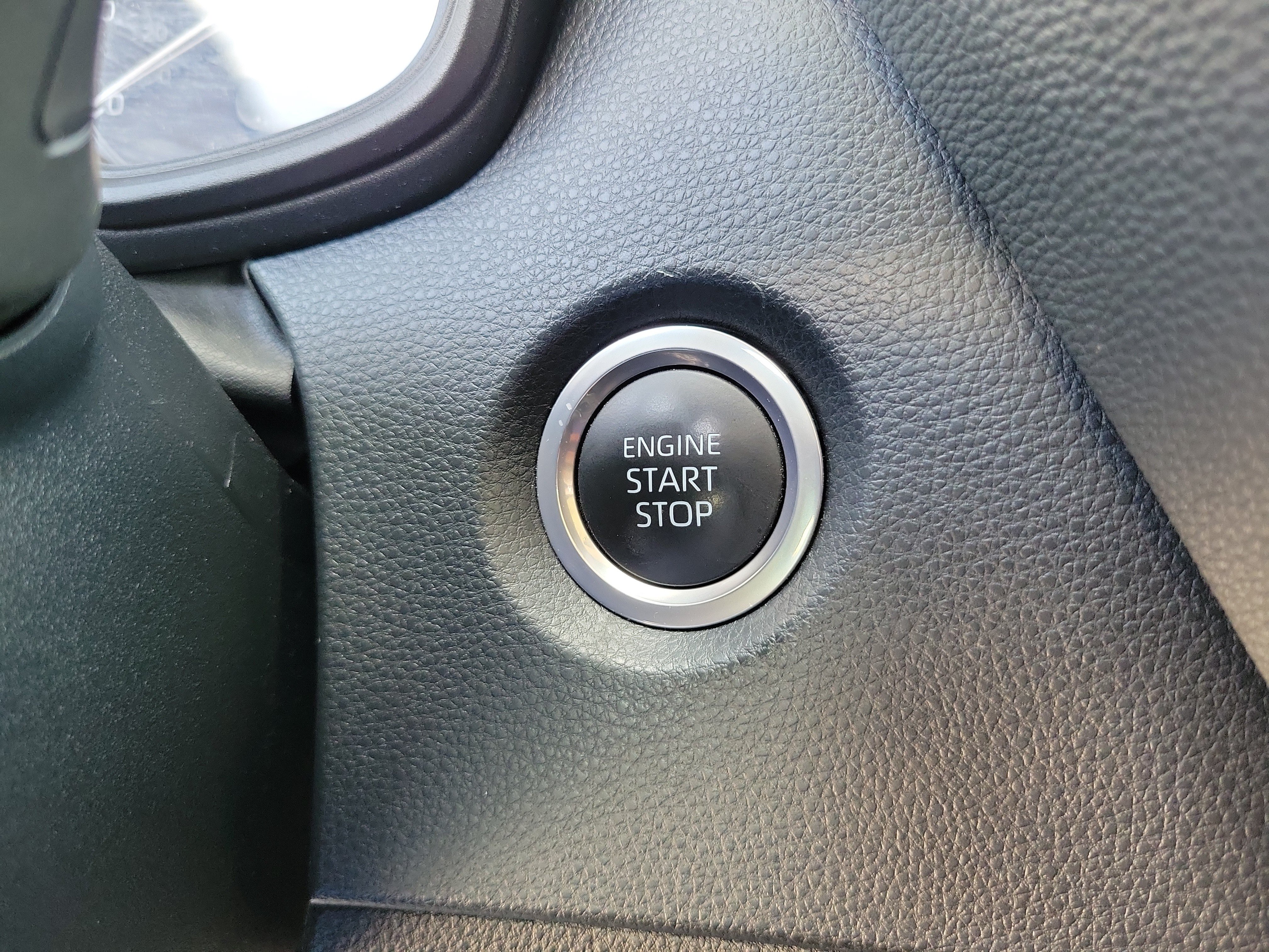 Used 2023 Toyota Corolla LE w/ LE Convenience Package FWD image 21
