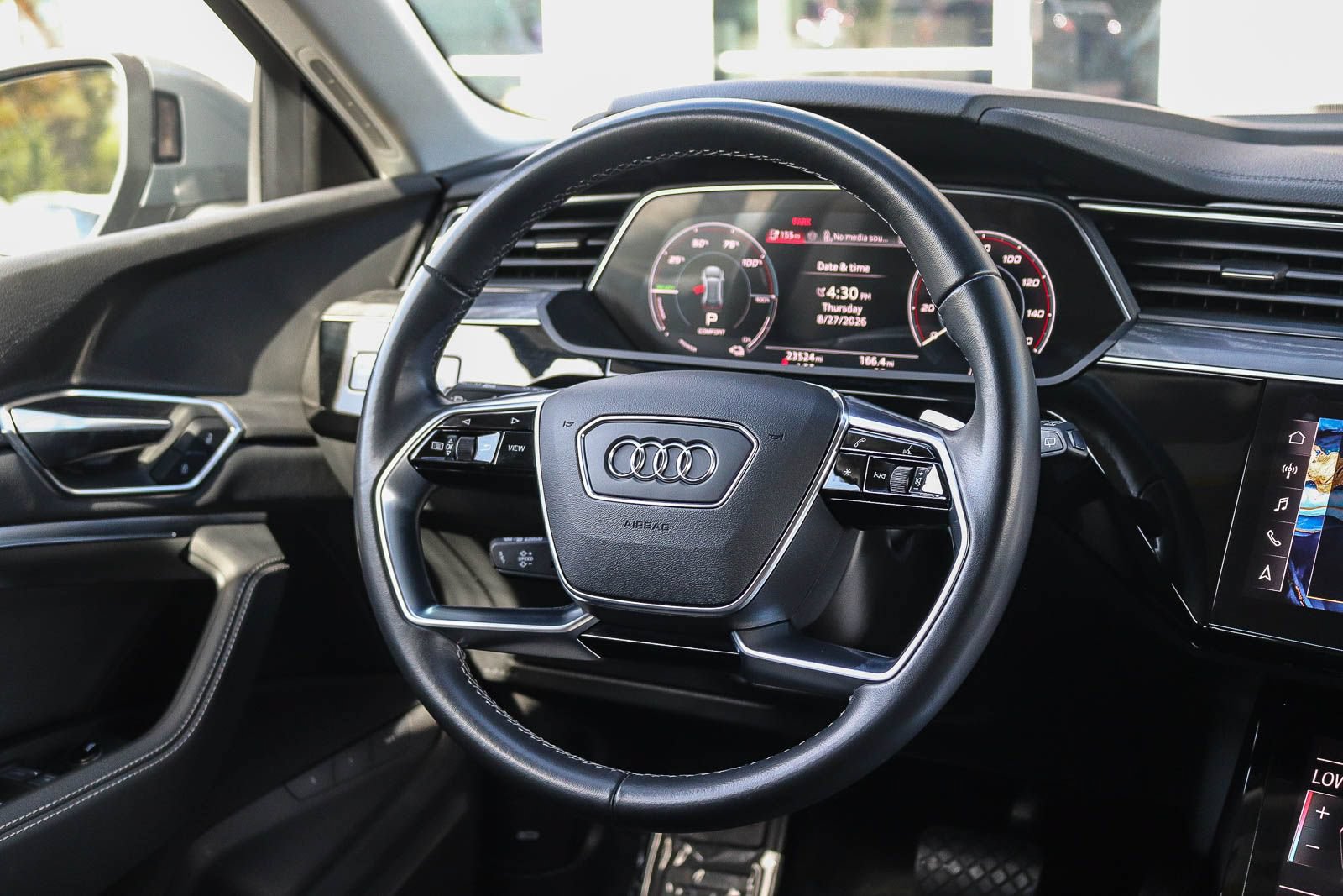Certified 2024 Audi Q8 e-tron Premium Plus AWD/4WD image 16