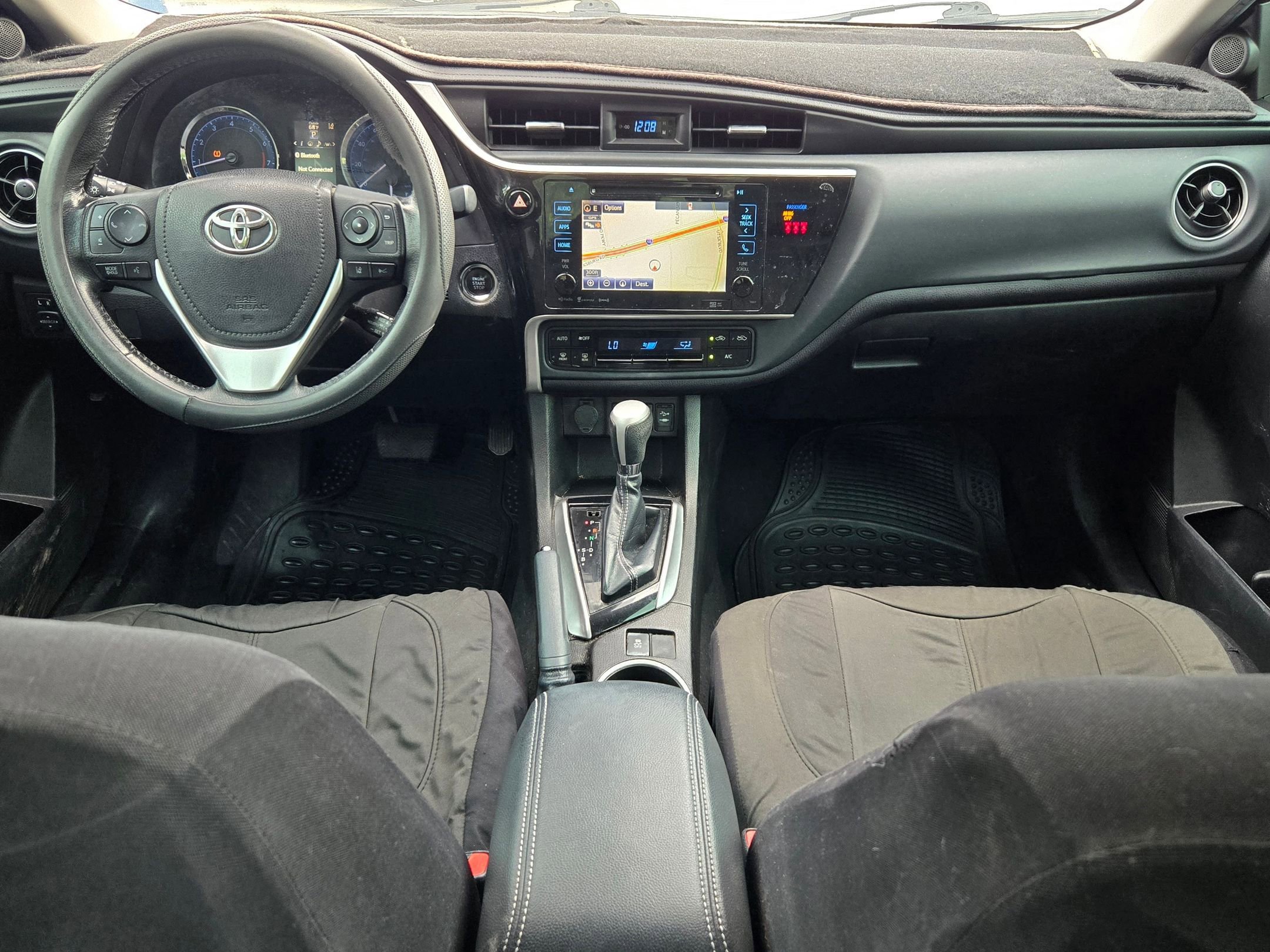 Used 2019 Toyota Corolla XLE FWD image 16