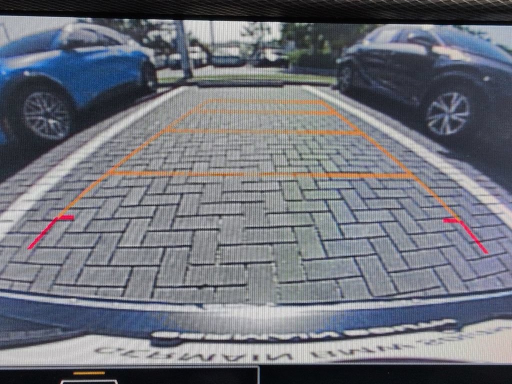 Used 2023 Buick Encore GX Essence w/ Experience Buick Package FWD image 23