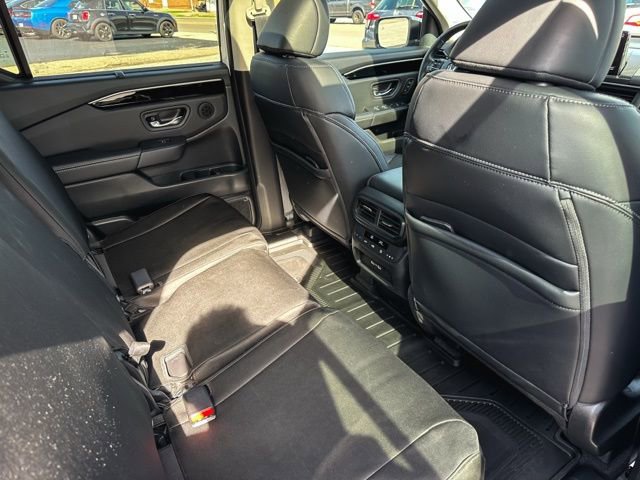 Used 2023 Honda Pilot Touring image 25
