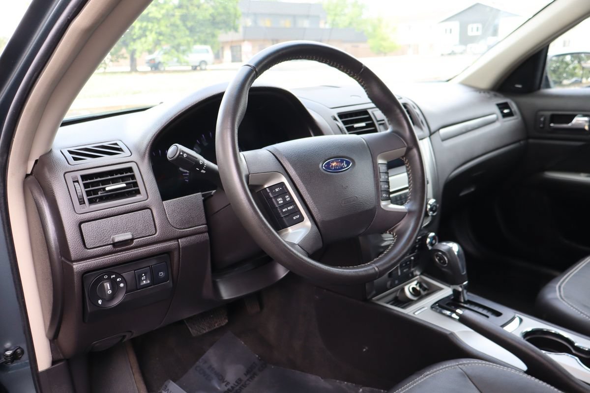 Used 2011 Ford Fusion SEL w/ 301A Rapid Spec Order Code FWD image 15