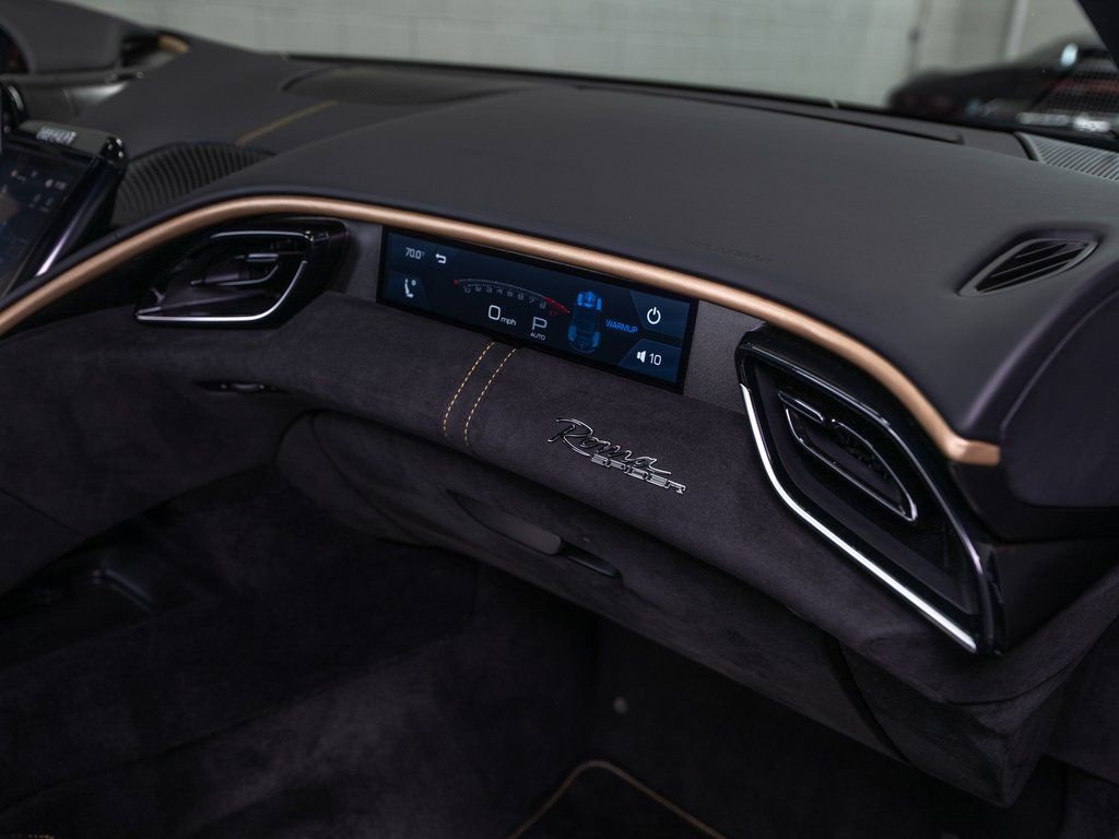 Certified 2024 Ferrari Roma Spider RWD image 17