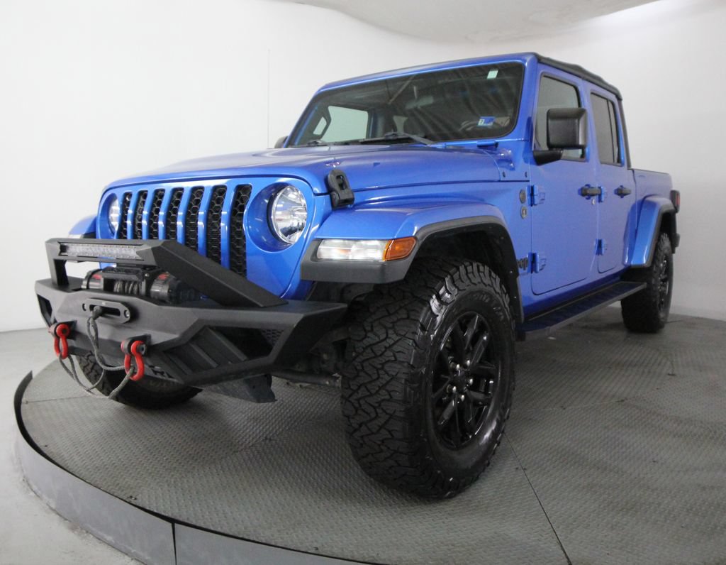 Used 2023 Jeep Gladiator Sport AWD/4WD image 3