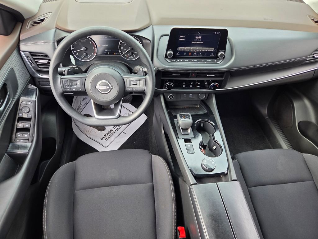 Used 2023 Nissan Rogue S image 8