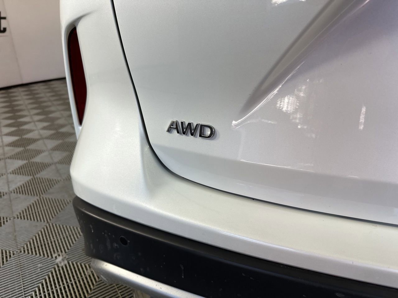 Used 2023 INFINITI QX50 Luxe image 42