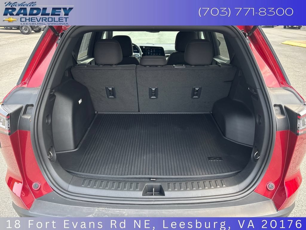 Used 2025 Chevrolet Equinox LT AWD/4WD image 11