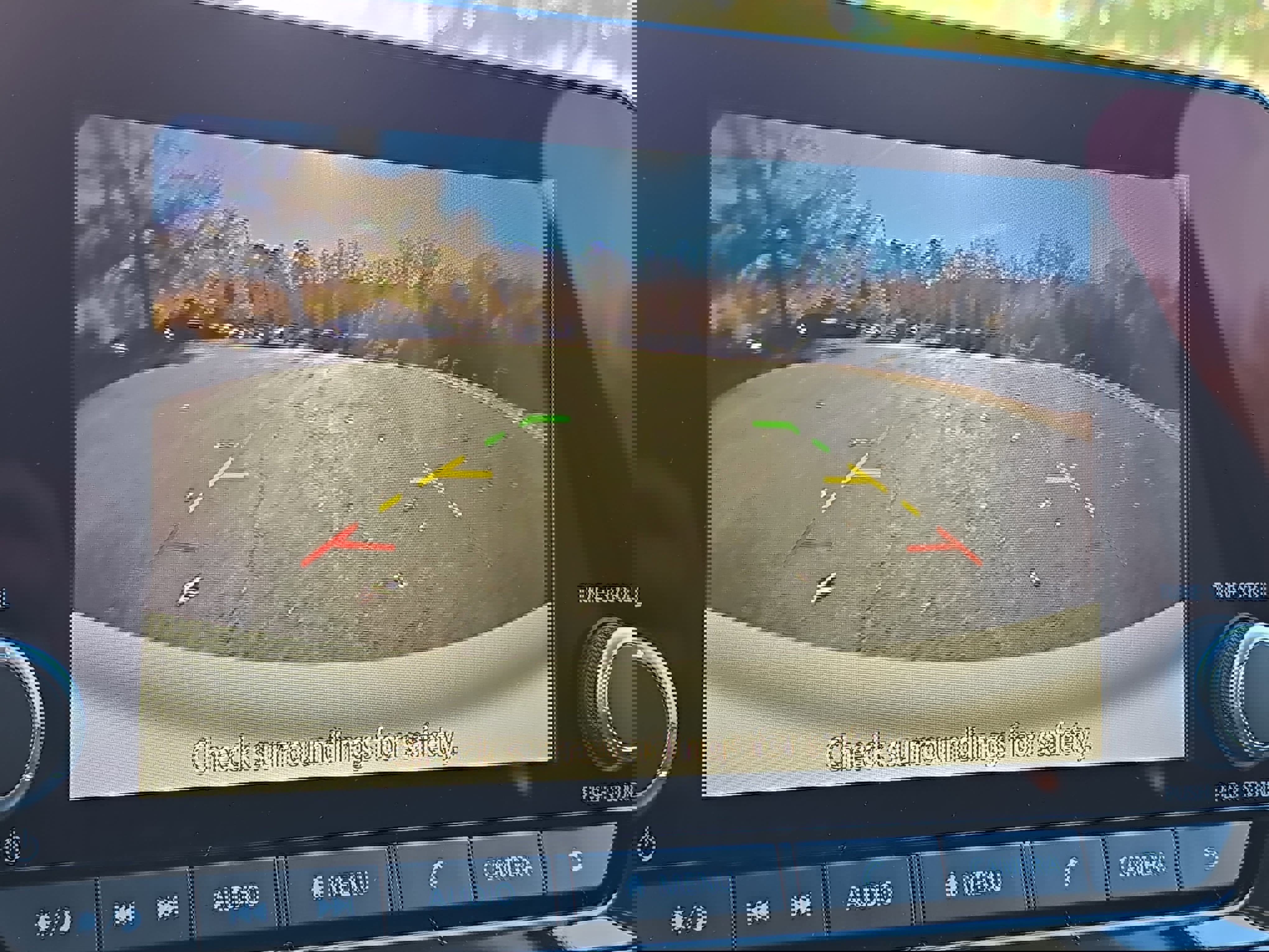 New 2025 Nissan Pathfinder SV w/ Black Appearance Package image 23