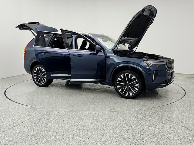 New 2026 Volvo XC90 B6 Plus w/ Protection Package AWD/4WD image 10
