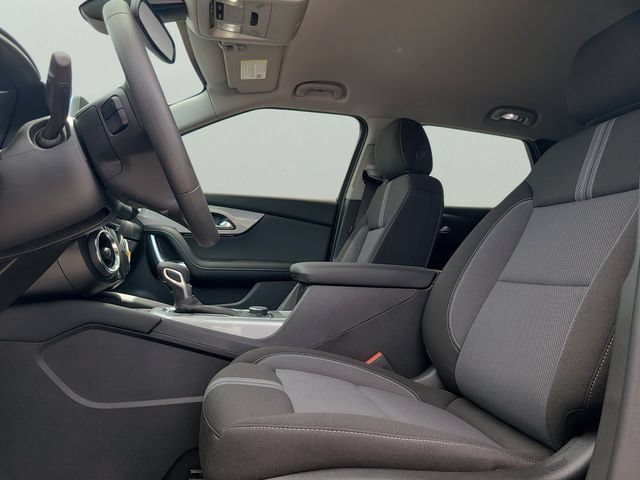 New 2026 Chevrolet Blazer LT w/ Convenience Package FWD image 23