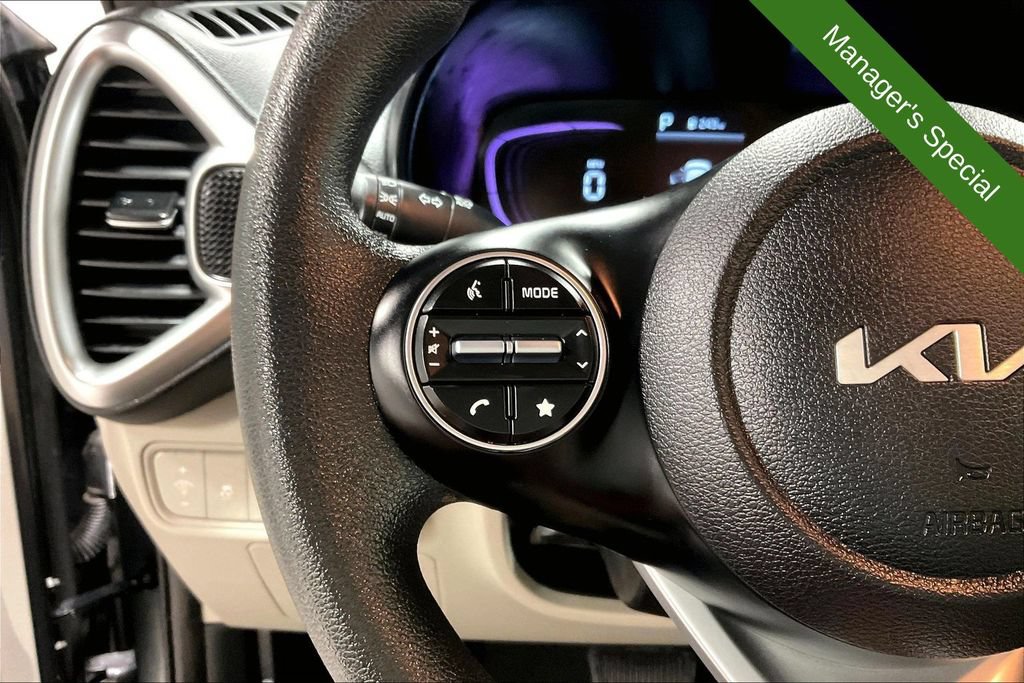 Used 2025 Kia Soul LX FWD image 23