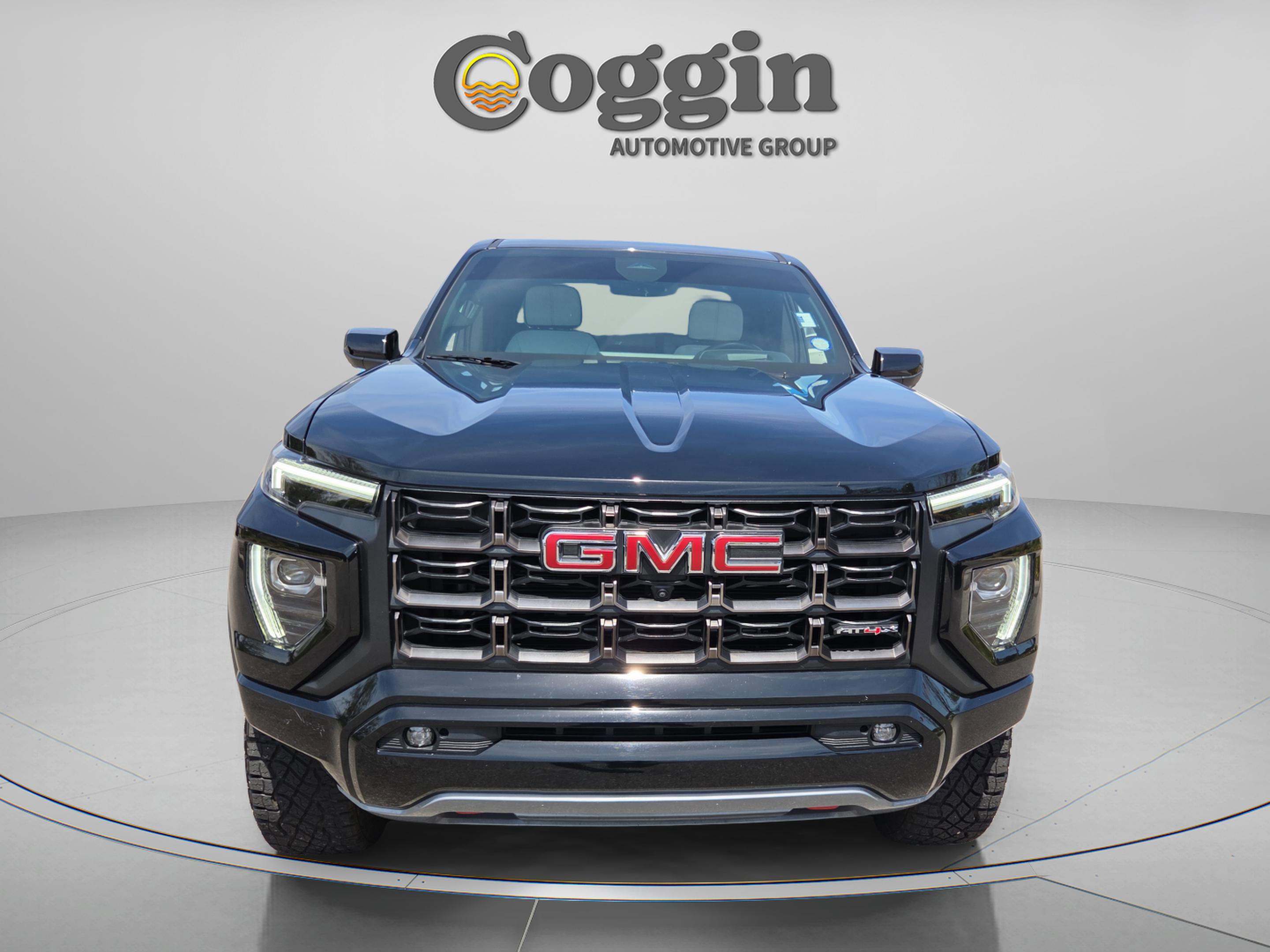 Used 2024 GMC Canyon AT4X AWD/4WD image 8