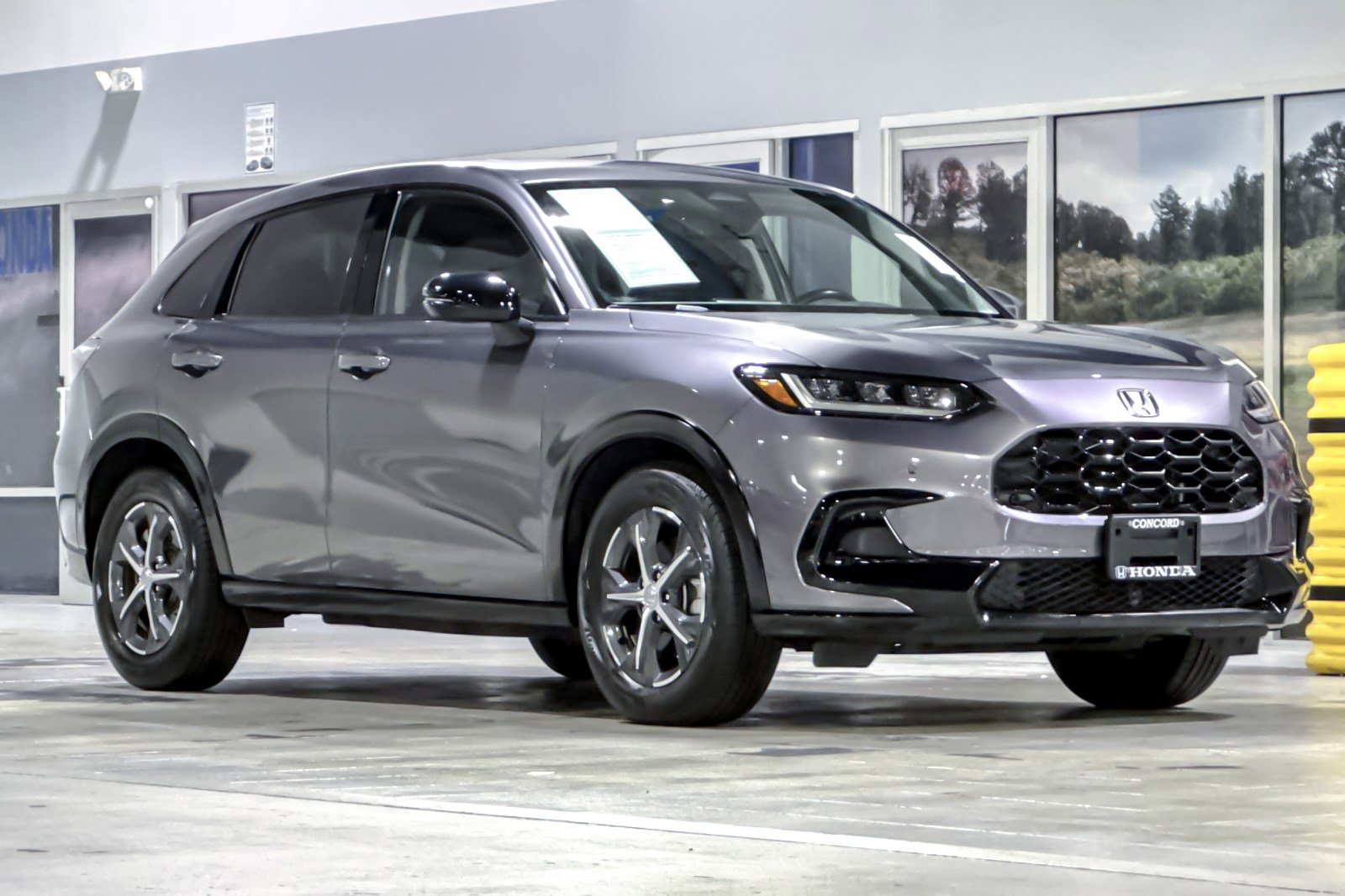 Used 2023 Honda HR-V EX-L image 6