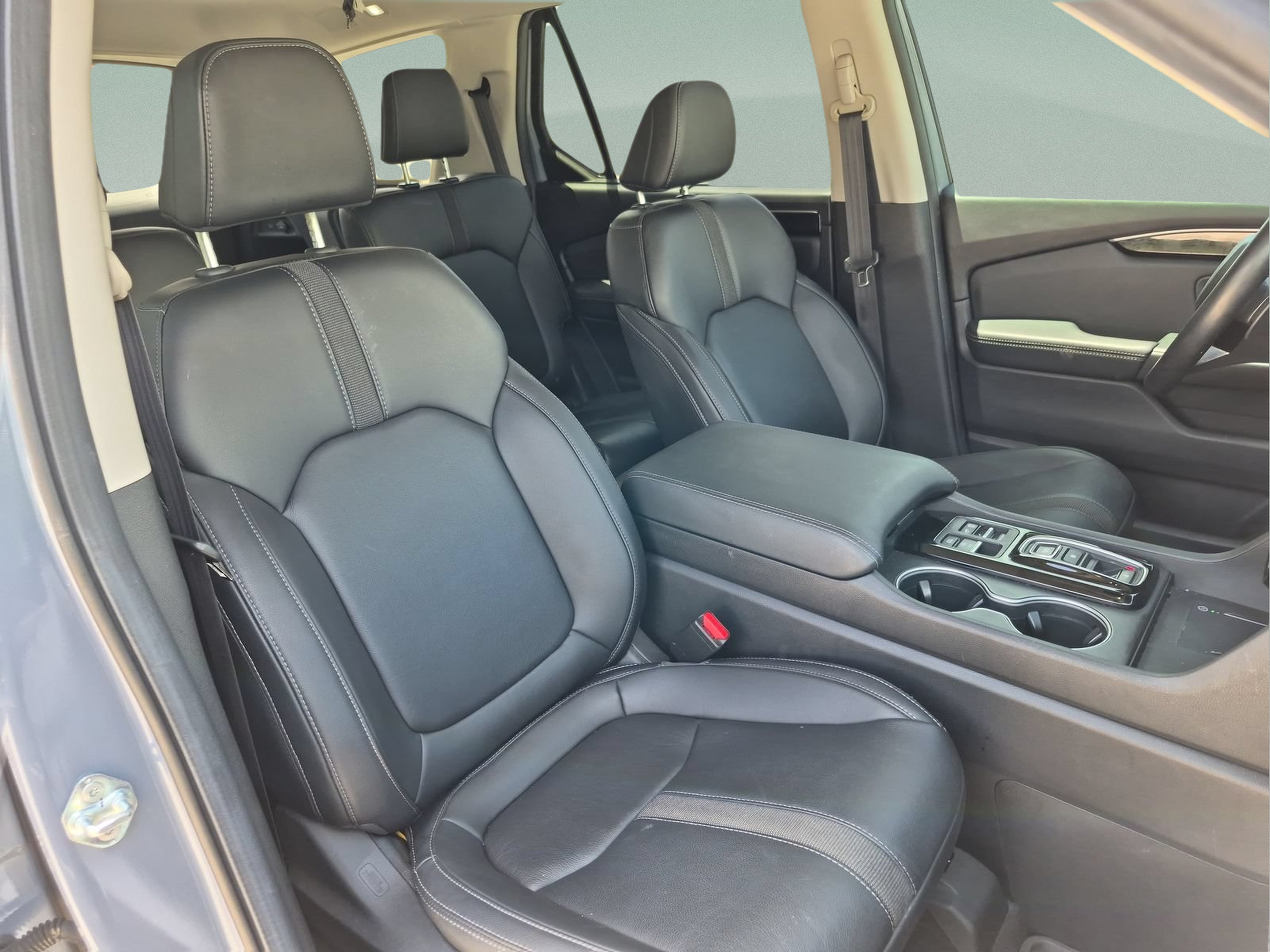 Used 2023 Honda Pilot Touring image 19