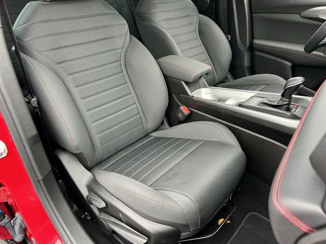 Used 2024 Dodge Hornet GT w/ GT Blacktop Package AWD/4WD image 32