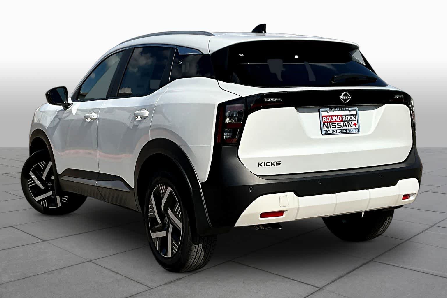 New 2026 Nissan Kicks SV FWD image 7
