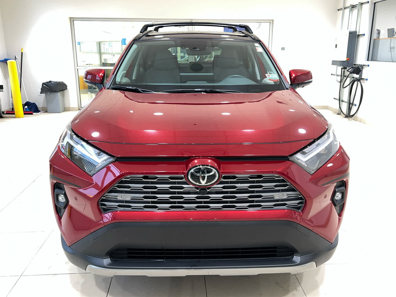 Used 2025 Toyota RAV4 Limited w/ Advanced Technology Package AWD/4WD image 6