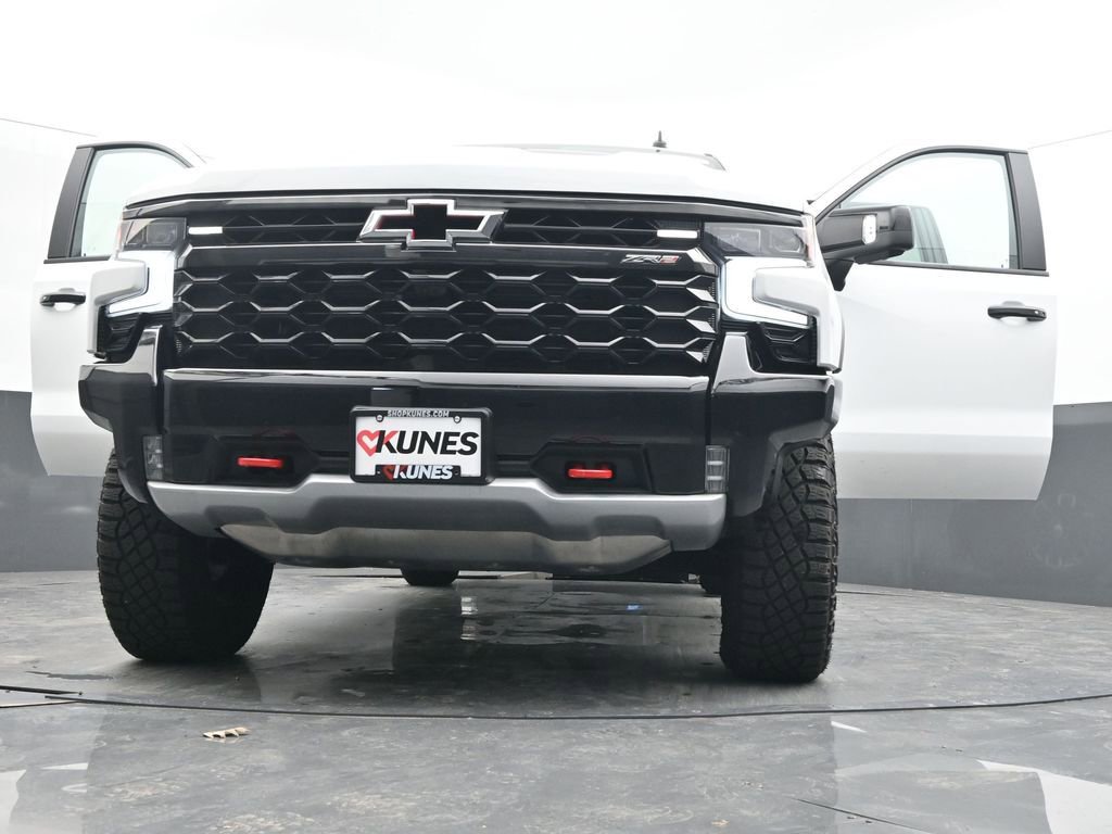 Used 2024 Chevrolet Silverado 1500 ZR2 w/ Technology Package image 51