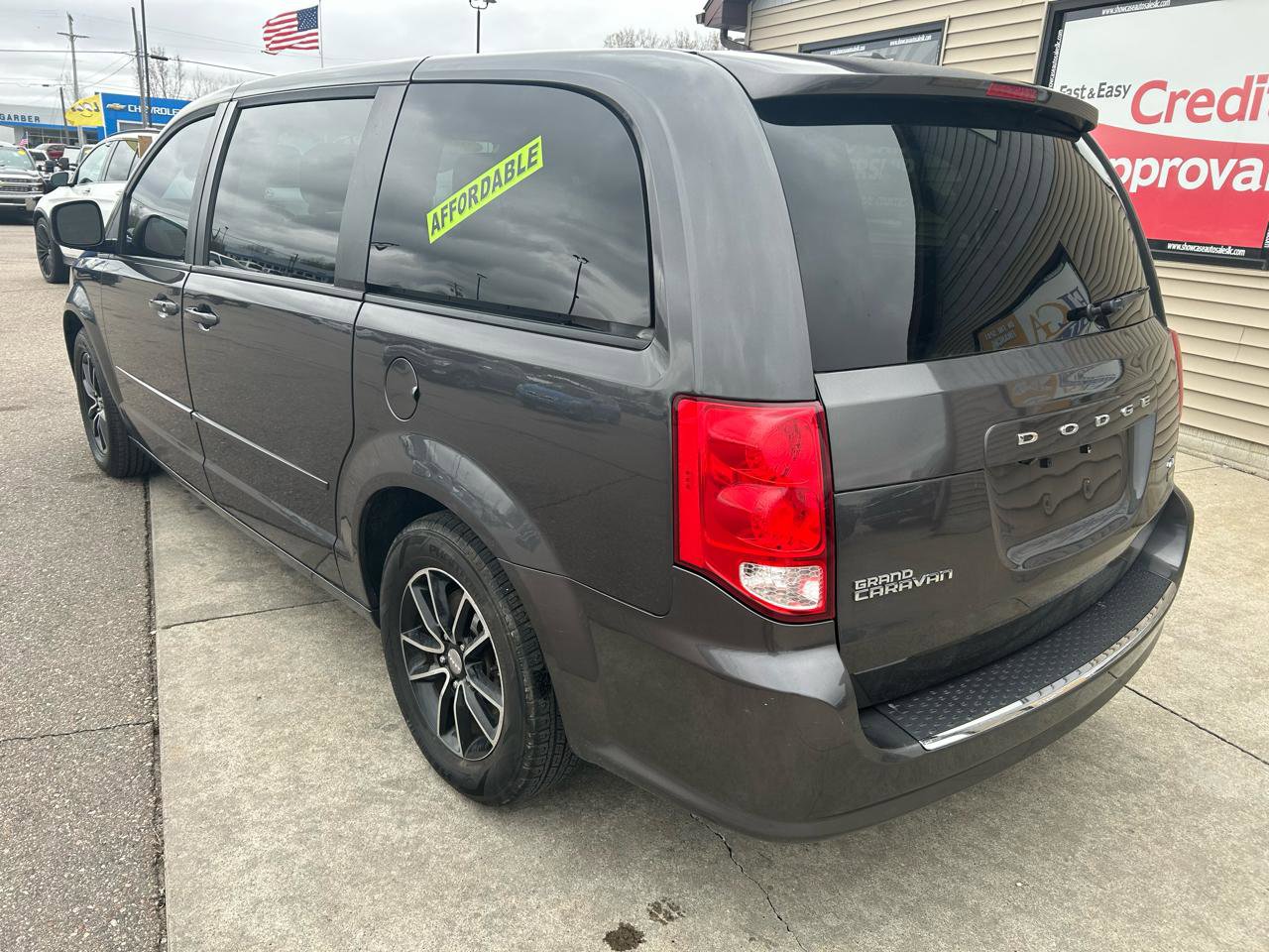 Used 2017 Dodge Grand Caravan GT FWD image 7