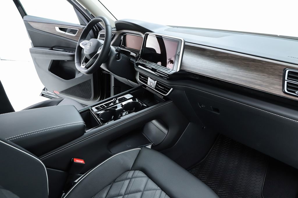 New 2026 Volkswagen Atlas SEL Premium R-Line image 33